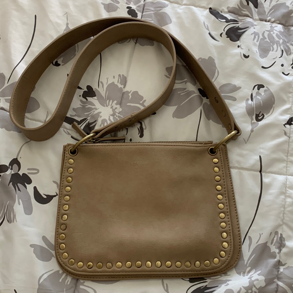 Anthropology tan crossbody bag strap is not adjustable